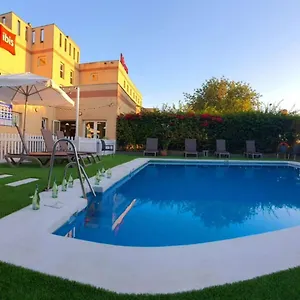 Ibis Cadiz Hotel